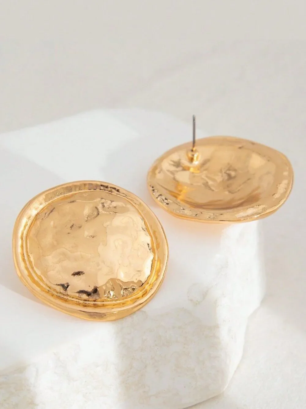 Gold Elegant Women's Asymmetrical Round Earrings
